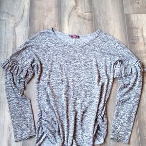 Pinc black and gray ruffled shirt